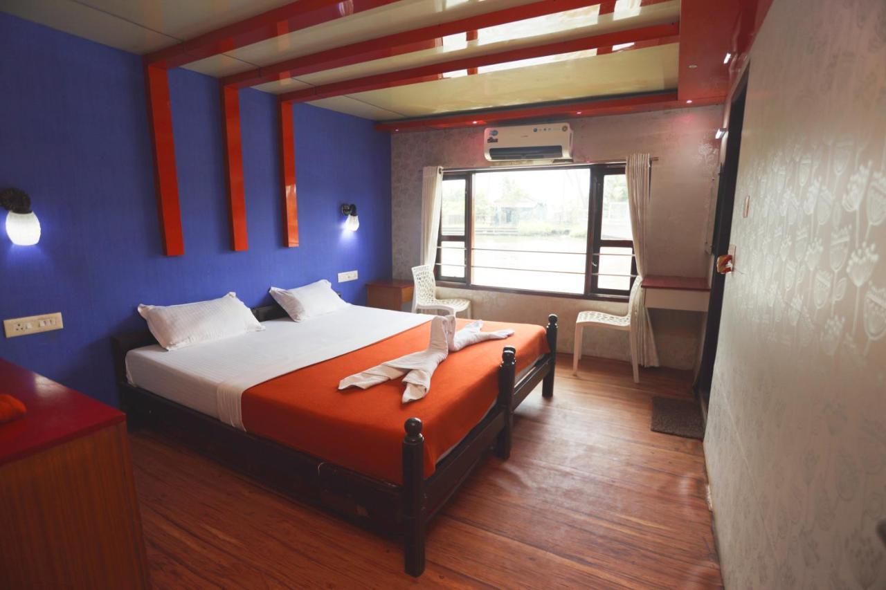 Harmony Houseboats Hotel Alappuzha Luaran gambar