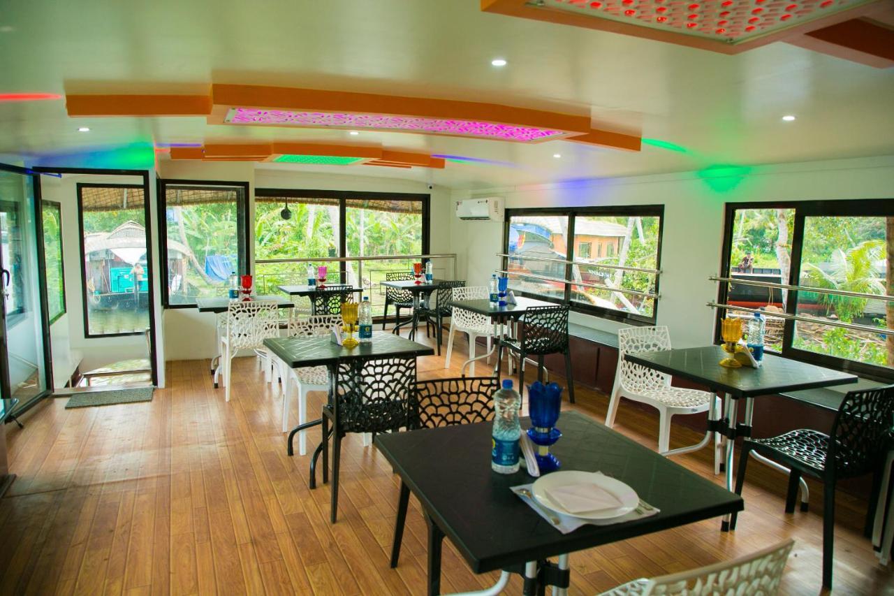 Harmony Houseboats Hotel Alappuzha Luaran gambar